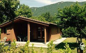 Annecy Lakeside Cabin